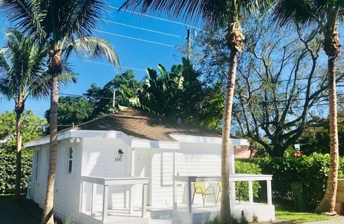 Southwest Coconut Grove House | Renovated Grove Bungalow | Steps from Coconut Grove