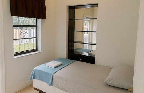 Wynwood Art District Hostel | Safari Wynwood