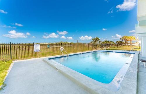 Jacksonville Beach House | Sandpiper Oceanfront 5F