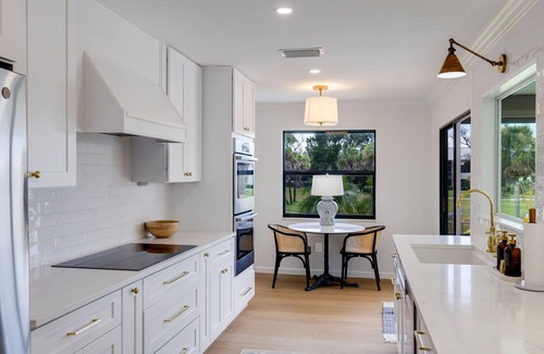 Beachview Country Club Estates House | Saved by the Bel - Sanibel Island House with Private Pool, Golf Views & Beach Ac