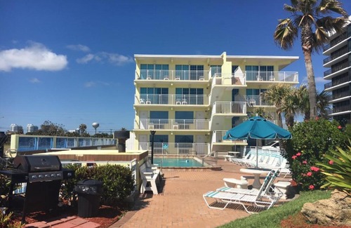 East Daytona House | Sea Shells Beach Club #110 Apartment