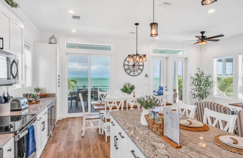 Marathon House | Seagrass-Free New 5BR Pool Home w/Ocean View