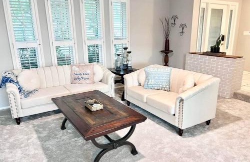 Caloosahatchee House | Seascape Retreat - Canal front Cape Coral Rental