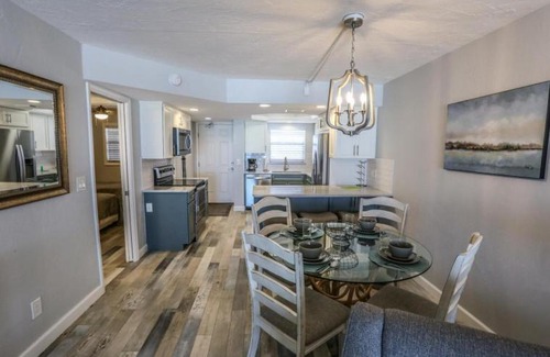 Mid Island Apartment | Smugglers Cove 1B6