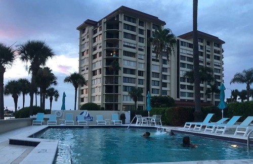 Island Estate Apartment | Spacious Condo 5 Minutes To Clearwater Beach!