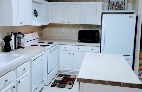 Spanish Lakes Country Club Village House | Spanish Lakes Country Club - Near beaches - Lots of amenities