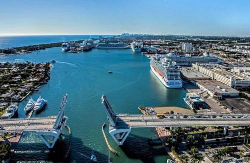 Lauderdale-by-the-Sea Apartment | Steps to Sand and Sea 3