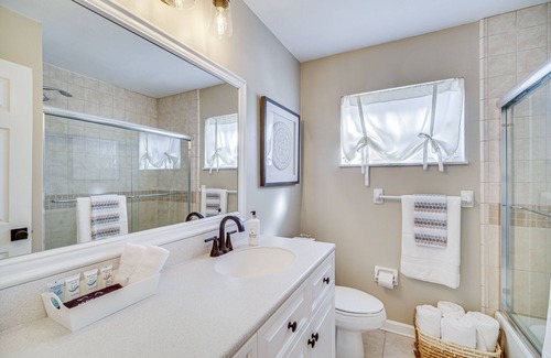 North River Shores House | Sunny Stuart Vacation Rental w/ Lanai & Pool!