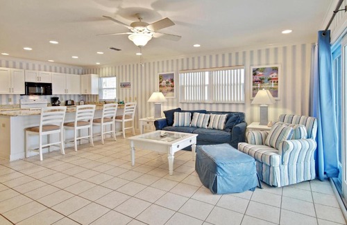 Sunset Reef Apartment | Sunset Villas Unit #3 Condo