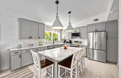 Bay Isle House | Sunset West - 3360