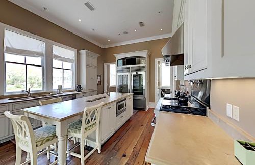 Crystal Shores House | Sweet Destiny