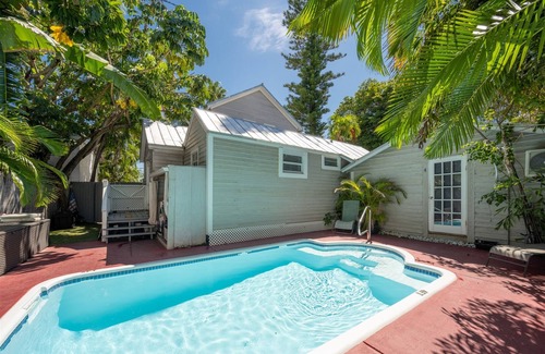Meadows Condo | The Fleming Suite | 1 bed, 1 bath condo w/shared pool
