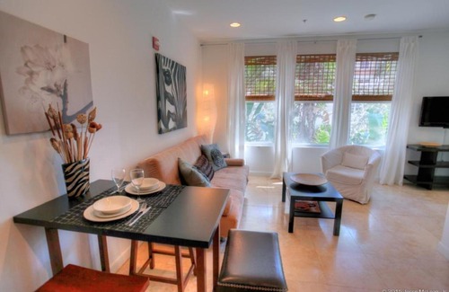 South Pointe Apartment | The Fountain 207 - One Bedroom Condominium