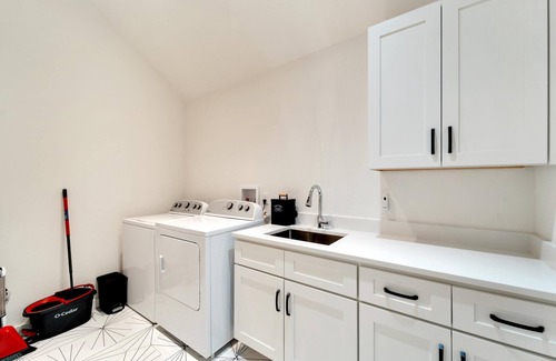 Old Seminole Heights House | The Hideaway - 3 Bed/3.5 Bath on water in Tampa Bay