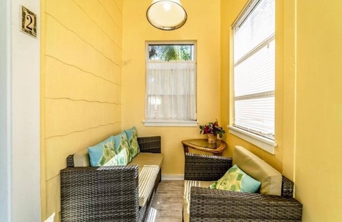 Downtown Boca Grande Historic District House | The Palmetto Inn - Redfish - 1 Bedroom Queen Suite