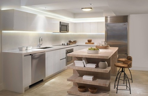 South Beach Resort | The Retreat Collection at 1 Hotel & Homes South Beach
