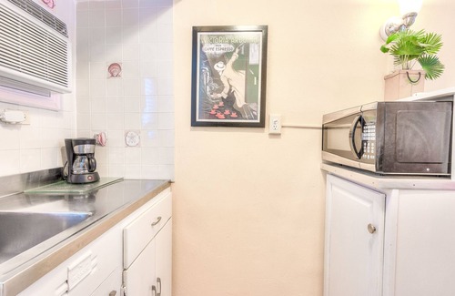 Treasure Island Condo | Tropic Terrace Suite #3 - Beachfront Resort