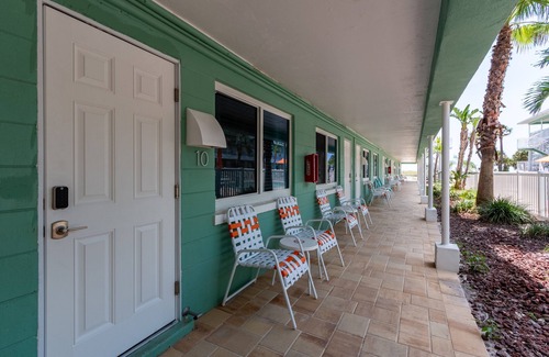 Treasure Island Condo | Tropic Terrace Suite #10 - Beachfront Resort