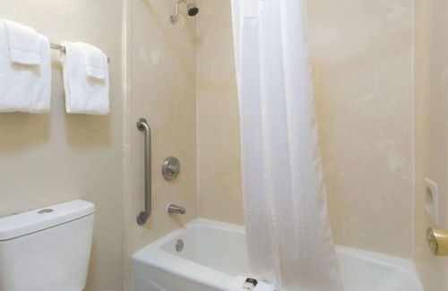 Florida Central Atlantic Coast House | Ultimate Disney Adventure! 4 Comfortable Units, Restaurant, Near Magical Midway