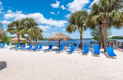 Bahama Bay Condo | Updated Luxury Condo Close To Disney