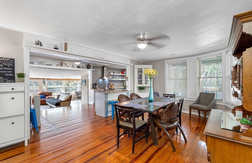 Old Seminole Heights House | ↳Urban 2200SF Bungalow With Stunning River View Nr. Downtown and Airport↲