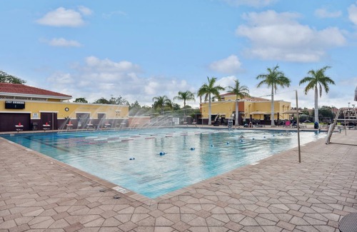 Carrollwood Condo | Condo ∙ 2 bedrooms ∙ 6 guests