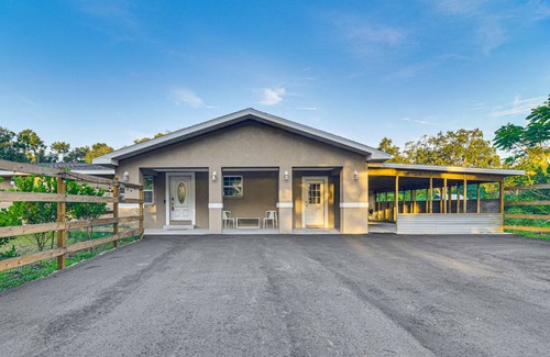 Greater Palm River Point CDC House | 341 m² House ∙ 4 bedrooms ∙ 8 guests