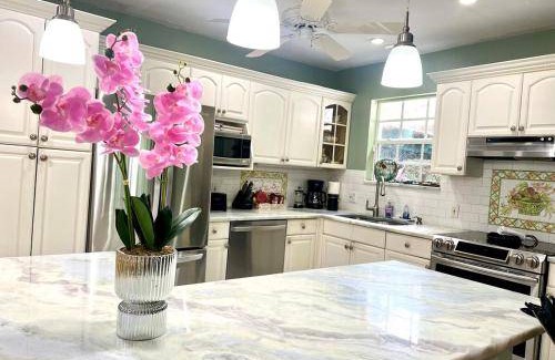 Old Northwood Historic District House | 117 m² House ∙ 3 bedrooms ∙ 8 guests