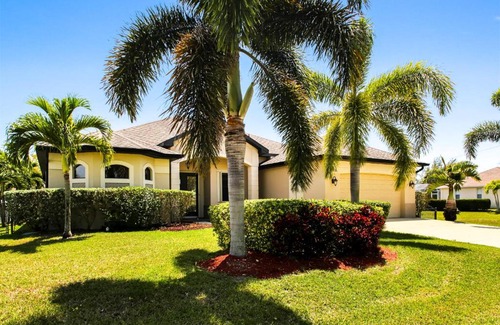Pelican Villa | Villa Maxine
