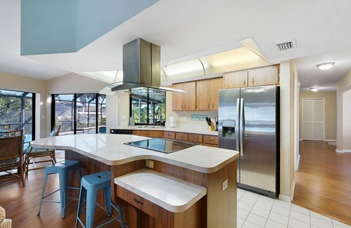 Pelican House | Villa Tara - 3/2 Heated Pool on Gulf Access