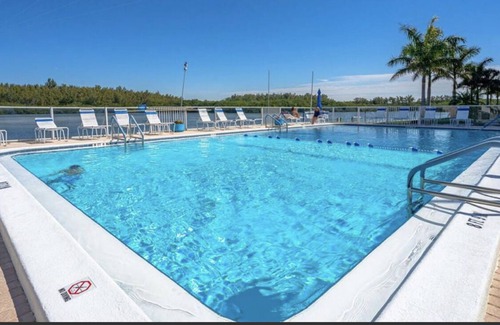 Siesta Key Condo | Waterfront property