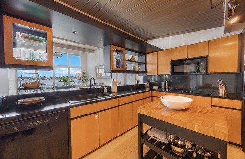 Vina Del Mar Island House | Waterfront Retreat | Pass-A-Grille & Private Pool