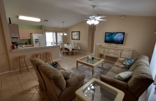 Gulf Cove House | Wonderful 3-bedroom house with AC in Port Charlotte