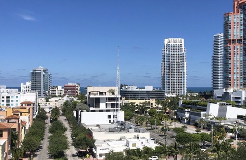 South Pointe Apartment | Yacht Club: Fully-Renovated Ocean-Facing Unit w/Tennis/Pool/Gym/Jacuzzi