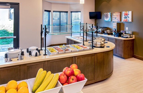 Rio Condo | 1 Bedroom | Free Daily Breakfast + Indoor Pool