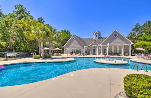 Vaught House | 1 Mi to Beach: Myrtle Beach Condo w/Pool Access