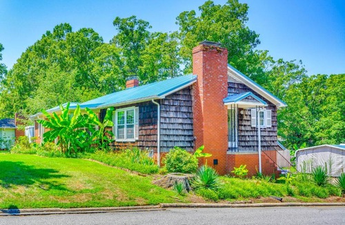 Thomasville Apartment | 1 Mi to Thomasville Emporium! Charming Getaway