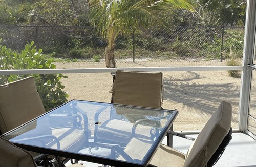 Hobe Sound Apartment | 1 mile to Hobe Sound Beach & The best golf courses!