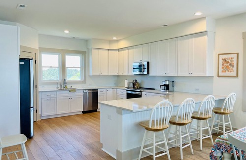 Carolina Beach House | 10 BR, Sleeps 26, Panoramic Views, Walk to Beach + Boardwalk, Directly on Lake