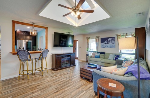 Bay Crest Park House | 10 Mi to Dtwn: Waterfront Home in Tampa w/Hot Tub
