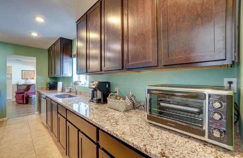 Bay Crest Park House | 10 Mi to Dtwn: Waterfront Home in Tampa w/Hot Tub