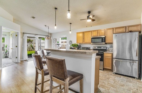 Northwest Pensacola House | 10 mins to Five Flags Speedway, Fenced Backyard