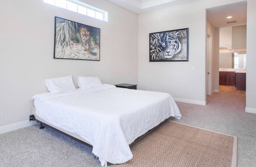 Windermere House | 10 Minutes from World Class Golf and Attractions