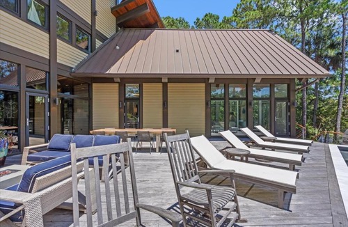 Vanderhorst Plantation House | 102 Blue Heron Pond Road by Akers Ellis Rentals
