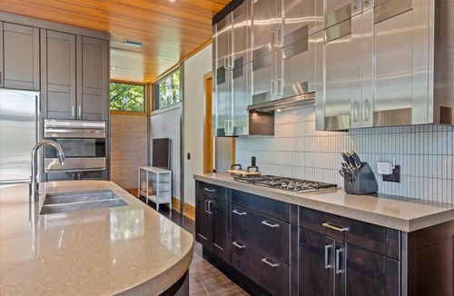 Vanderhorst Plantation House | 102 Blue Heron Pond Road by Akers Ellis Rentals