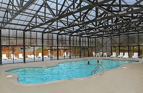 Sevierville Cabin | 102 m² Cabin ∙ 1 bedroom ∙ 4 guests