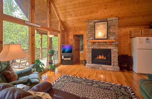 Sevierville Cabin | 102 m² Cabin ∙ 1 bedroom ∙ 4 guests
