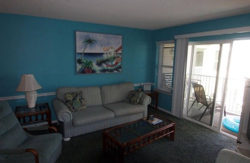 Holiday Isle Condo | 107 m² Condo ∙ 2 bedrooms ∙ 6 guests