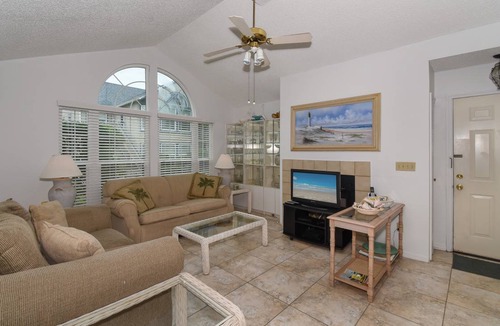 New Smyrna Beach Condo | 108 m² Condo ∙ 2 bedrooms ∙ 6 guests