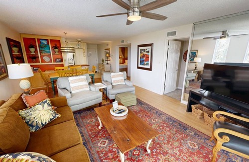 Holiday Isle Condo | 109 m² Condo ∙ 2 bedrooms ∙ 6 guests